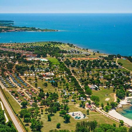 Happy Camp Mobile Homes In Camping Park Umag Karigador Buitenkant foto
