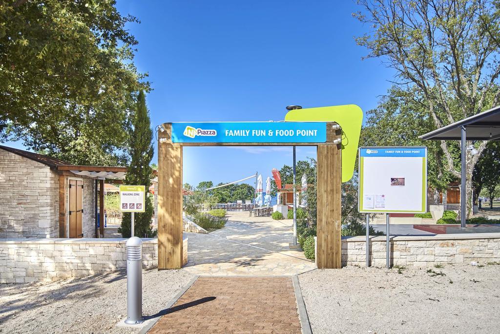 Happy Camp Mobile Homes In Camping Park Umag Karigador Buitenkant foto